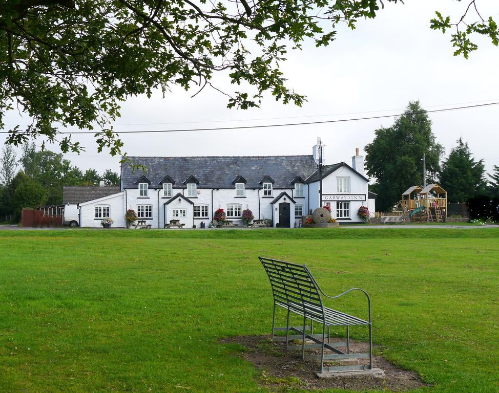 Garway Moon Inn Exterior photo